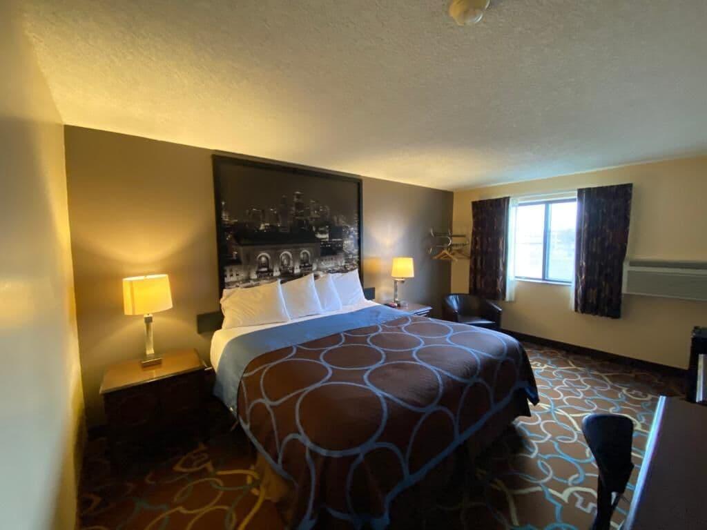Super 8 By Wyndham Kansas City At Barry Road/Airport Dış mekan fotoğraf